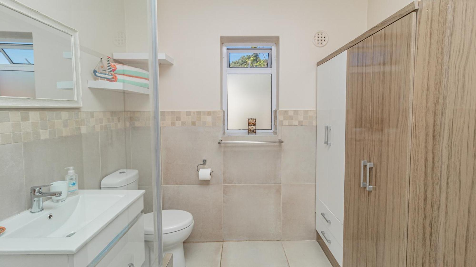 Sea Breeze Hotel Bloubergstrand Room photo